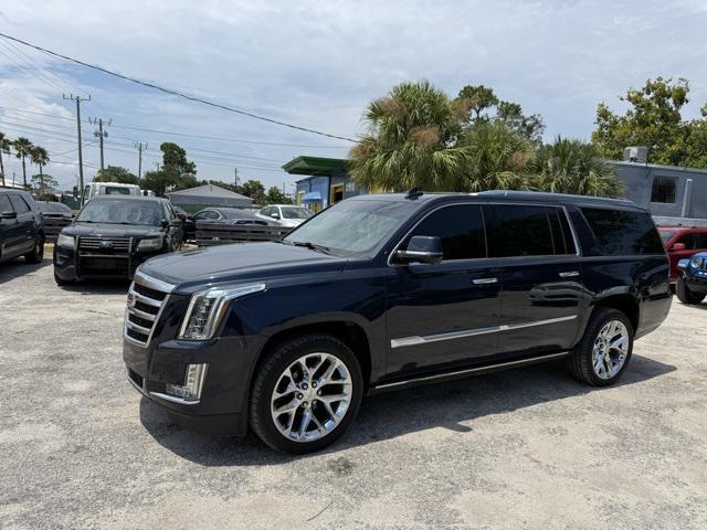 used 2020 Cadillac Escalade ESV car, priced at $33,713