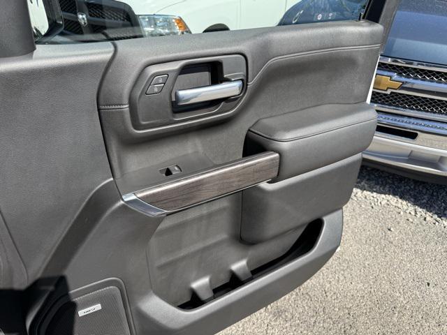 used 2021 Chevrolet Silverado 1500 car, priced at $28,000