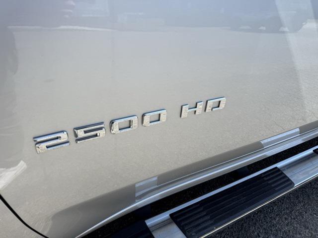 used 2021 Chevrolet Silverado 2500 car, priced at $45,256
