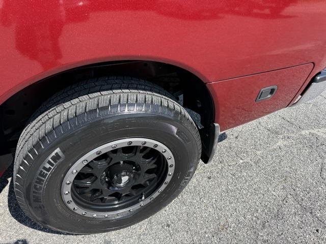 used 2006 Nissan Titan car, priced at $9,500