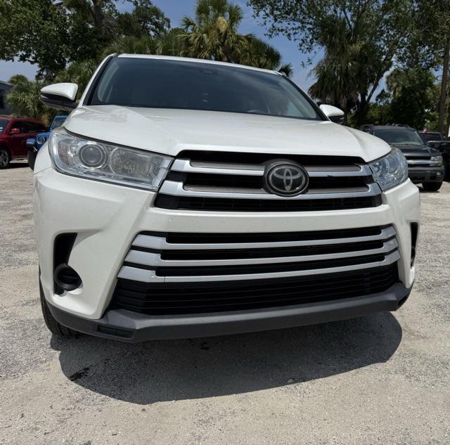 used 2018 Toyota Highlander car, priced at $16,669