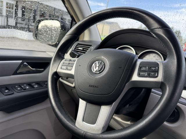 used 2012 Volkswagen Routan car, priced at $6,950