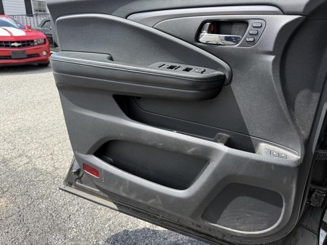 used 2020 Honda Pilot car, priced at $24,040