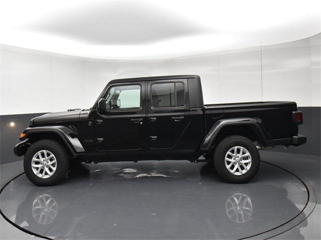 new 2023 Jeep Gladiator car, priced at $43,211