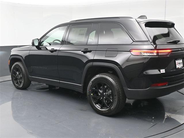 new 2025 Jeep Grand Cherokee car, priced at $38,530