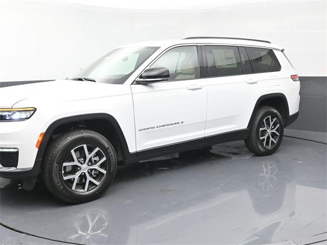 new 2025 Jeep Grand Cherokee L car, priced at $38,200