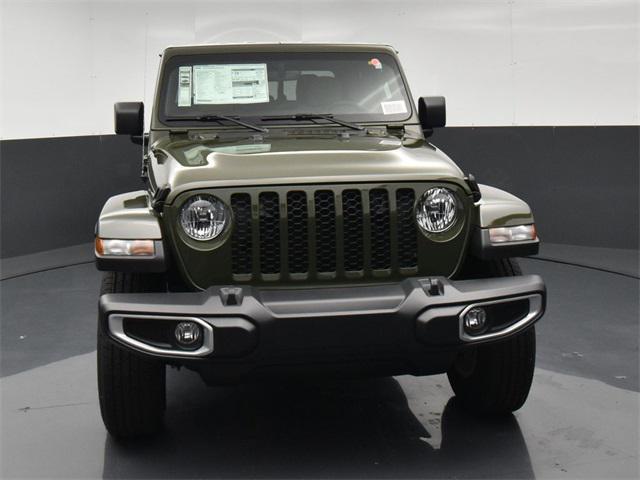 new 2023 Jeep Gladiator car, priced at $46,913