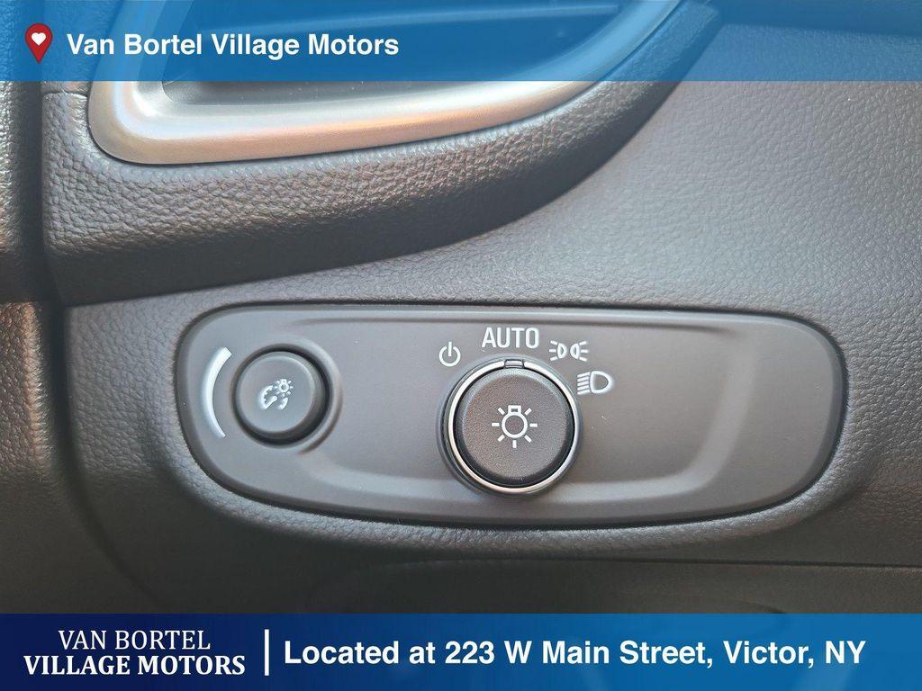 used 2022 Chevrolet Trax car, priced at $18,900