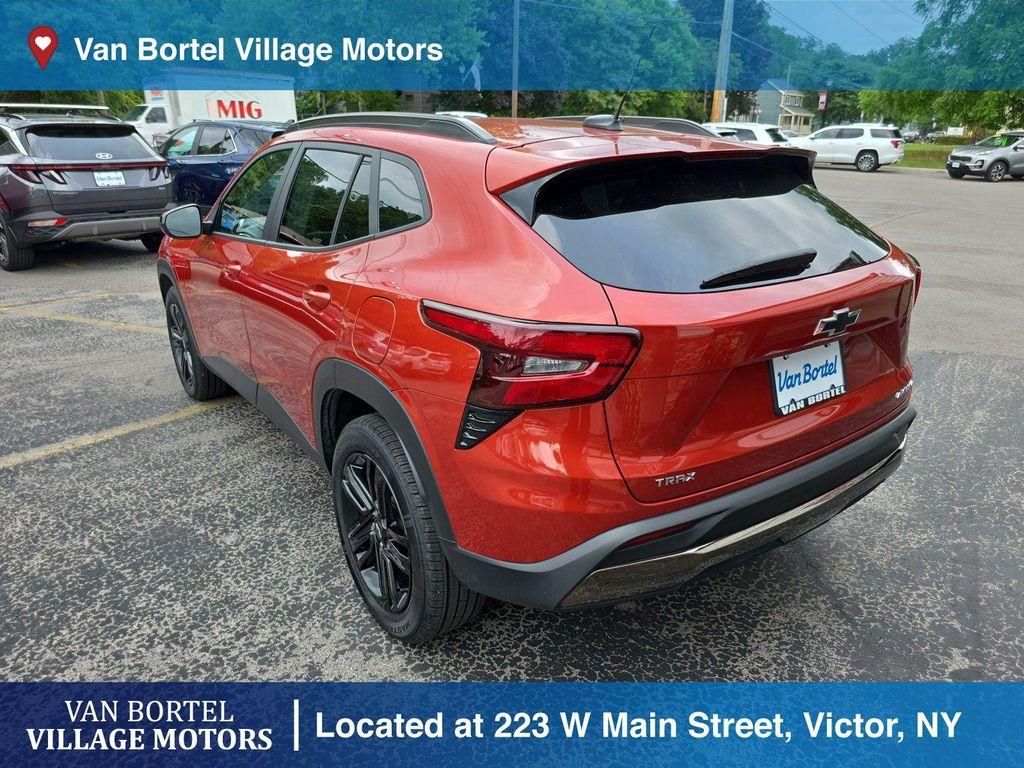 used 2024 Chevrolet Trax car, priced at $22,500