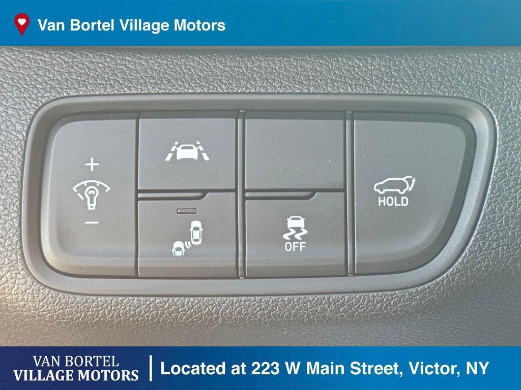 used 2020 Hyundai Santa Fe car, priced at $23,900