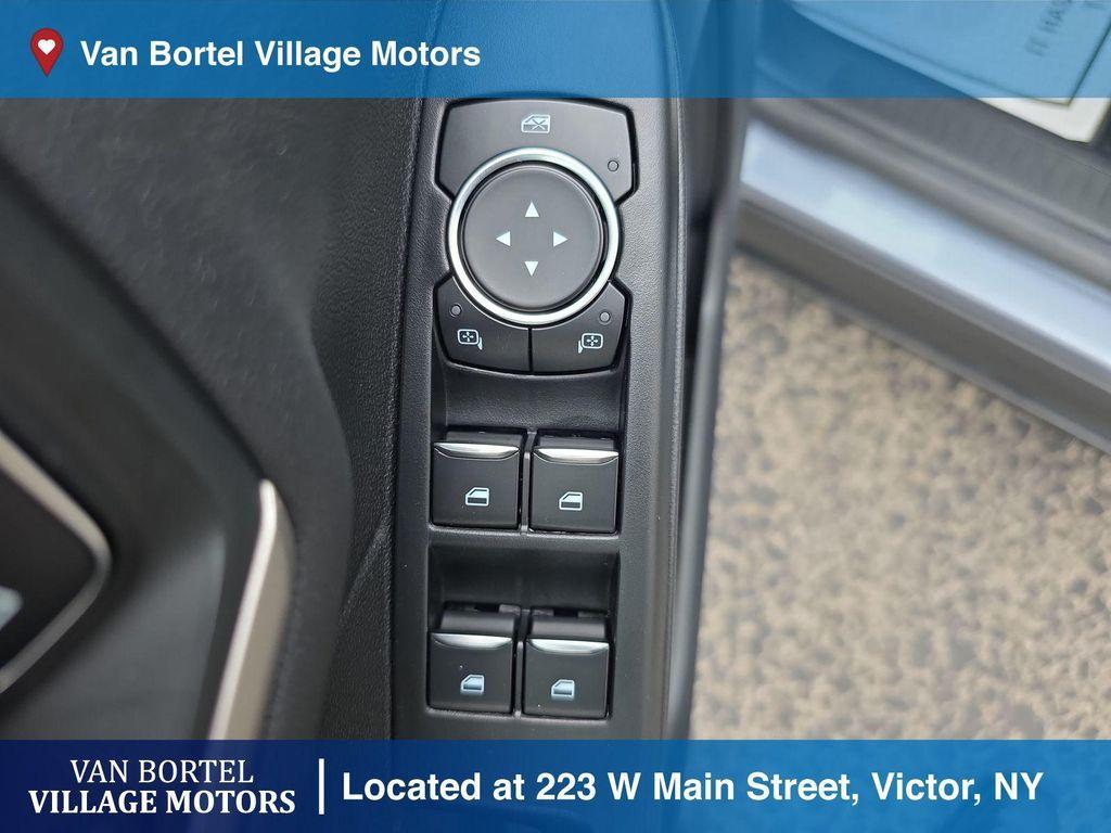 used 2022 Ford Escape car, priced at $21,900