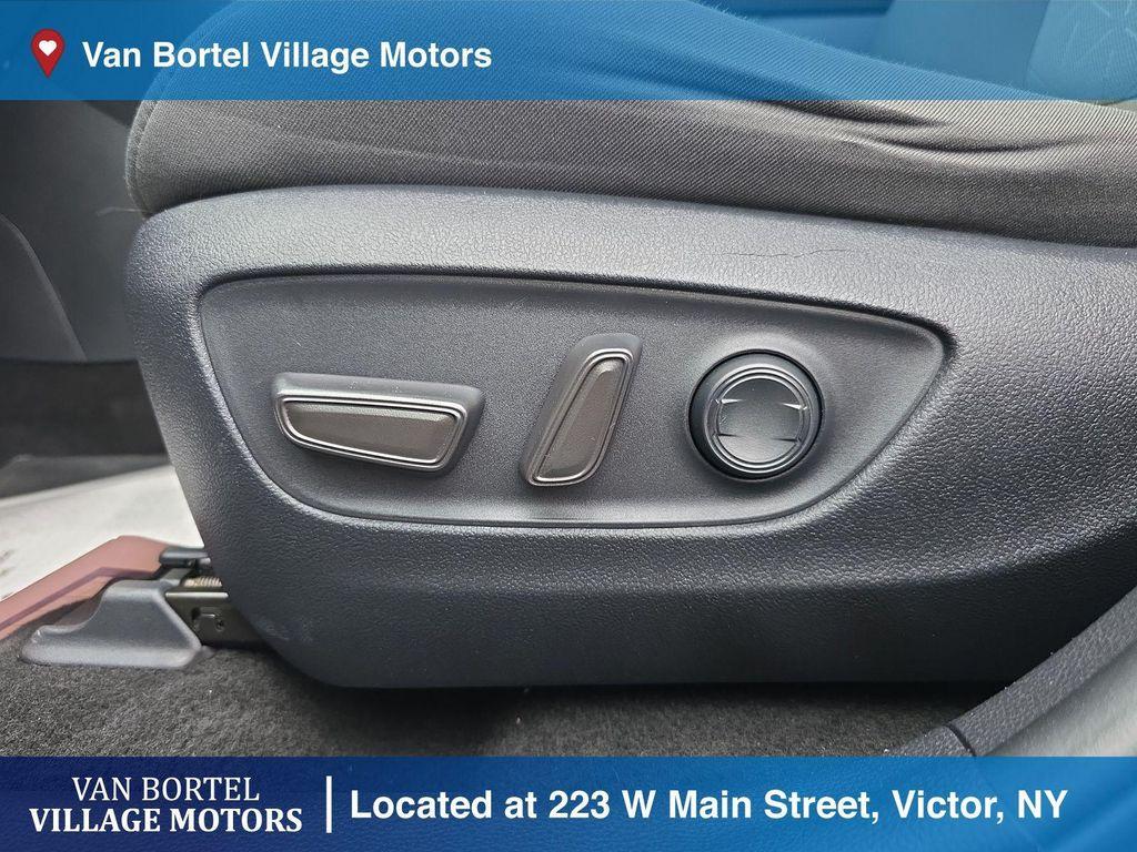 used 2022 Toyota RAV4 car, priced at $28,900