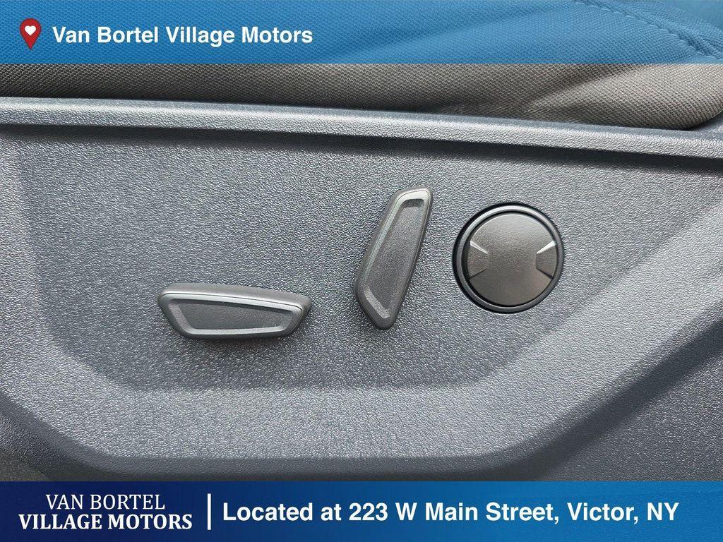 used 2022 Ford F-150 car, priced at $39,900