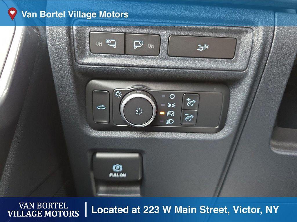 used 2022 Ford F-150 car, priced at $39,900