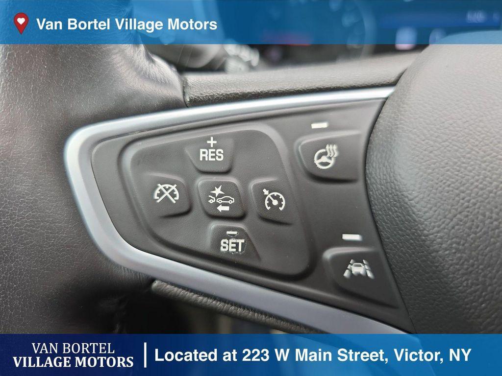 used 2022 Chevrolet Equinox car, priced at $18,900