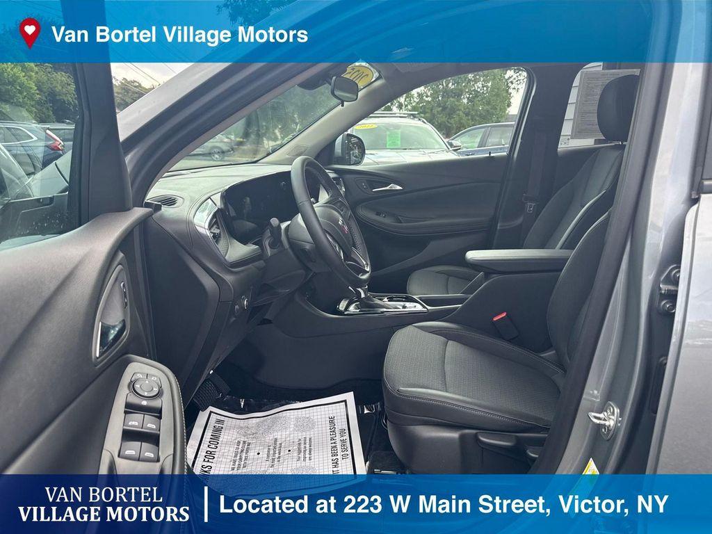 used 2025 Buick Encore GX car, priced at $21,900
