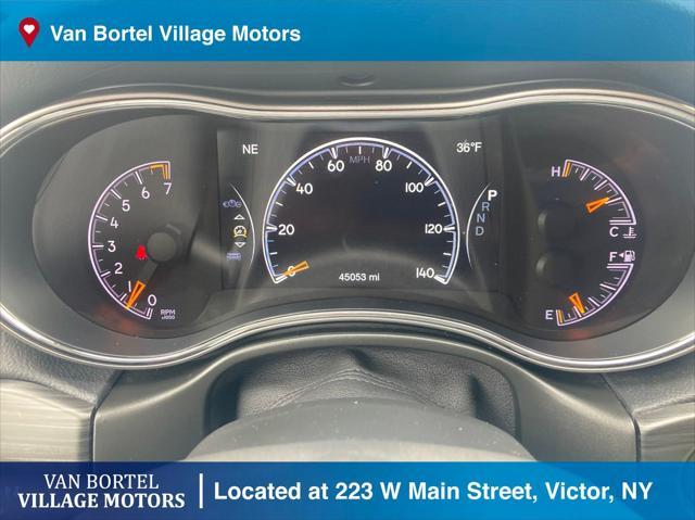 used 2022 Jeep Grand Cherokee car, priced at $25,200
