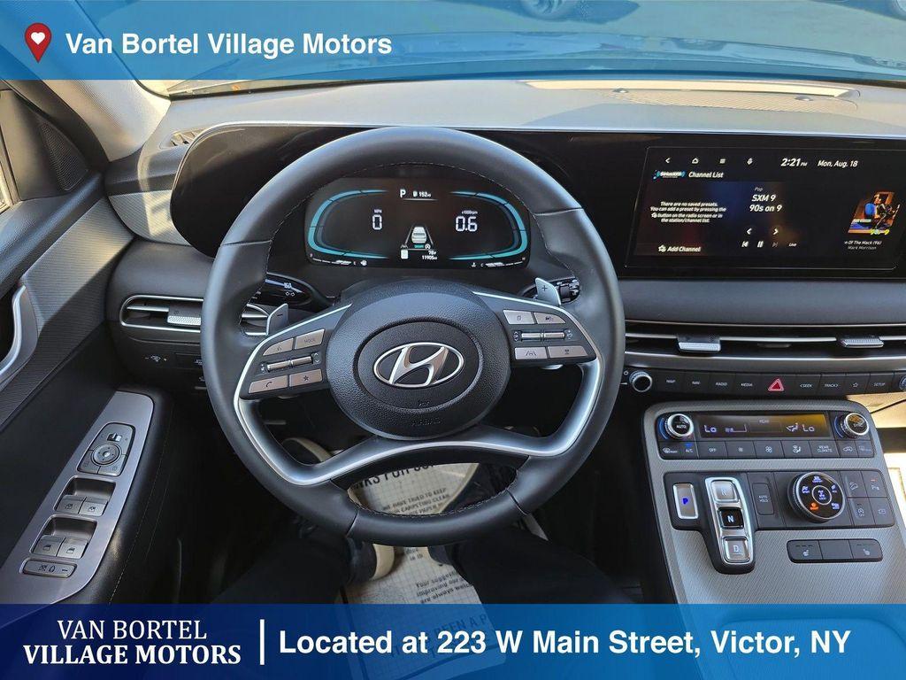 used 2024 Hyundai Palisade car, priced at $37,900