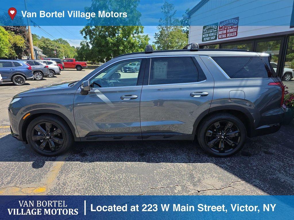 used 2024 Hyundai Palisade car, priced at $37,900