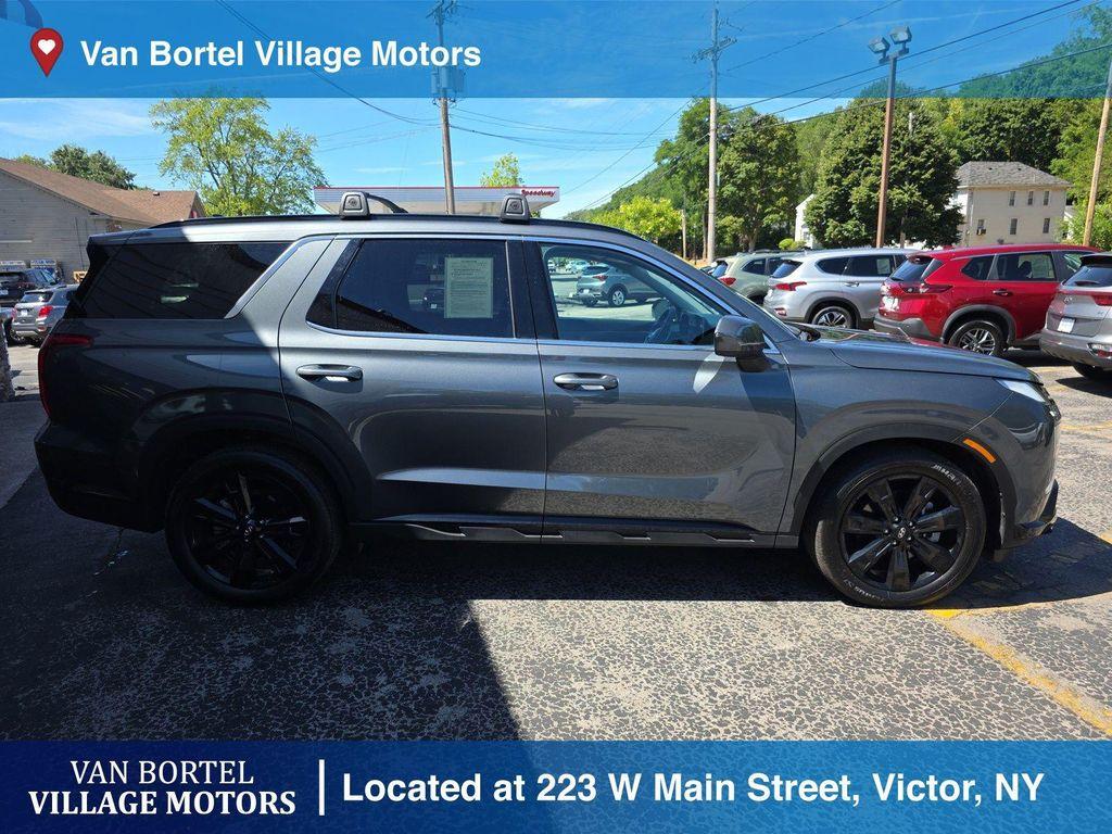 used 2024 Hyundai Palisade car, priced at $37,900