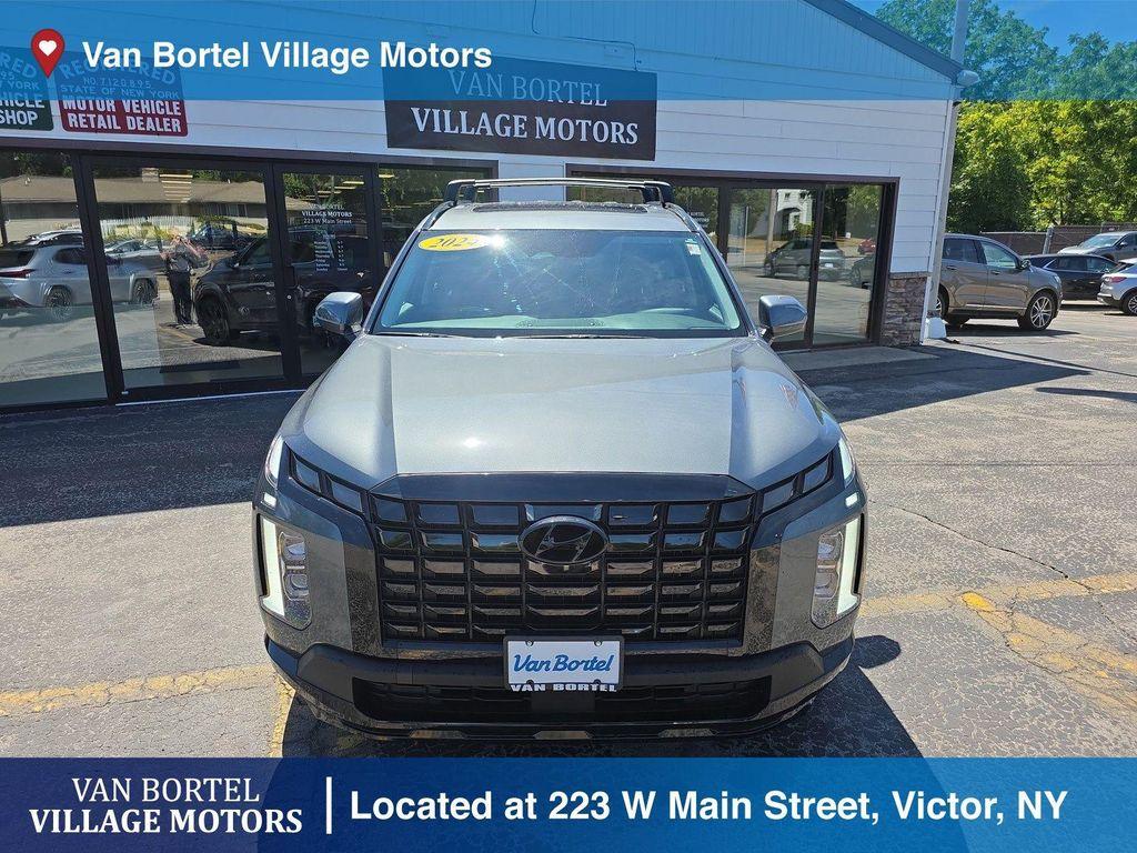 used 2024 Hyundai Palisade car, priced at $37,900