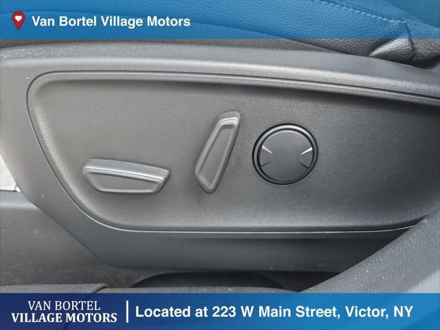 used 2022 Ford Escape car, priced at $22,900