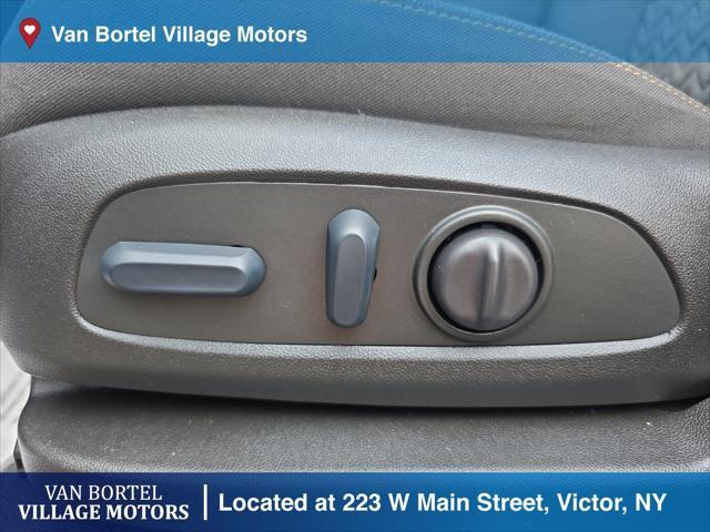 used 2022 Chevrolet Equinox car, priced at $23,900