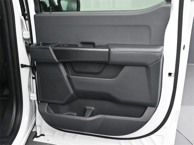 new 2025 Ford F-150 car, priced at $39,740