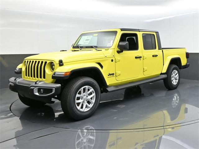 new 2023 Jeep Gladiator car, priced at $39,701