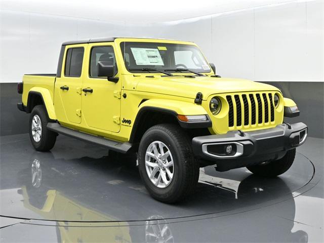 new 2023 Jeep Gladiator car, priced at $39,701