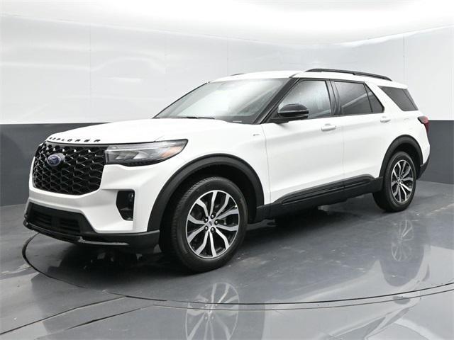 new 2025 Ford Explorer car, priced at $45,696