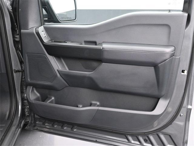 new 2025 Ford F-150 car, priced at $38,960