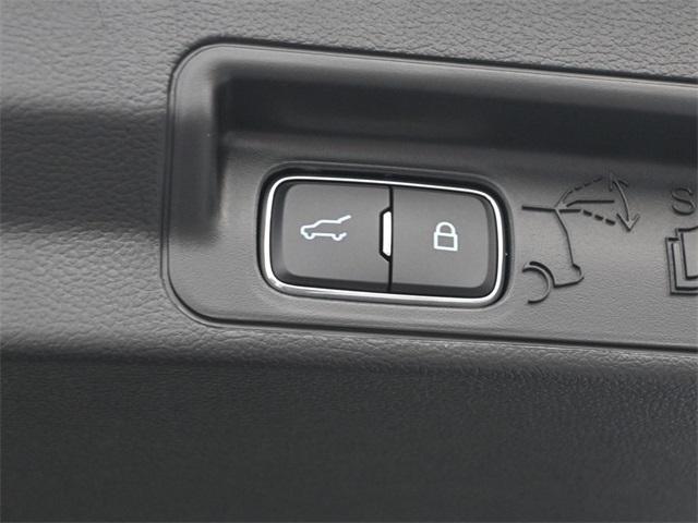 new 2025 Ford Explorer car, priced at $45,653