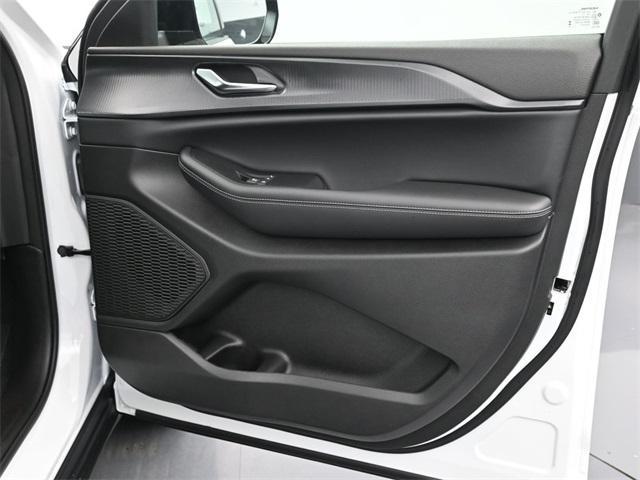 new 2025 Jeep Grand Cherokee L car, priced at $43,378