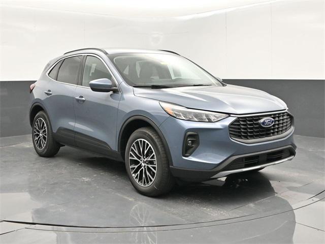 new 2025 Ford Escape PHEV car, priced at $24,744