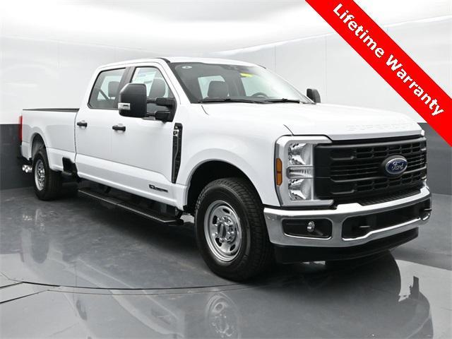 new 2025 Ford F-250 car, priced at $56,044