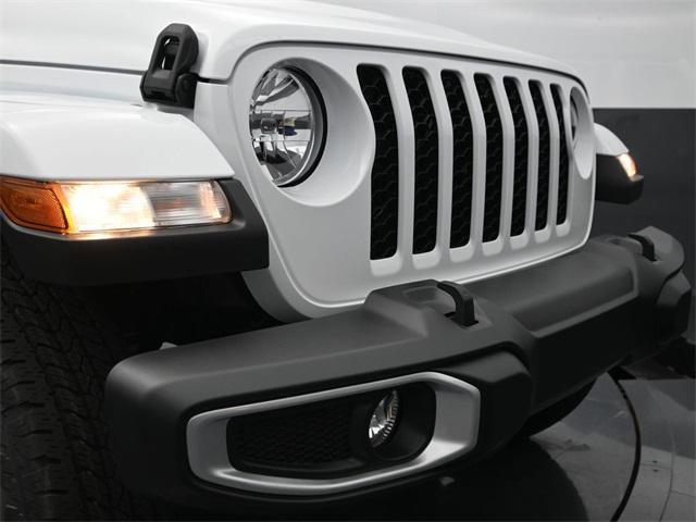 new 2023 Jeep Gladiator car, priced at $39,238