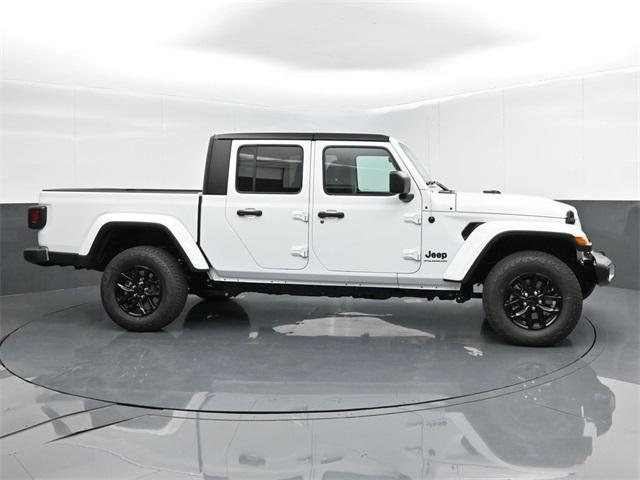 new 2023 Jeep Gladiator car, priced at $39,238