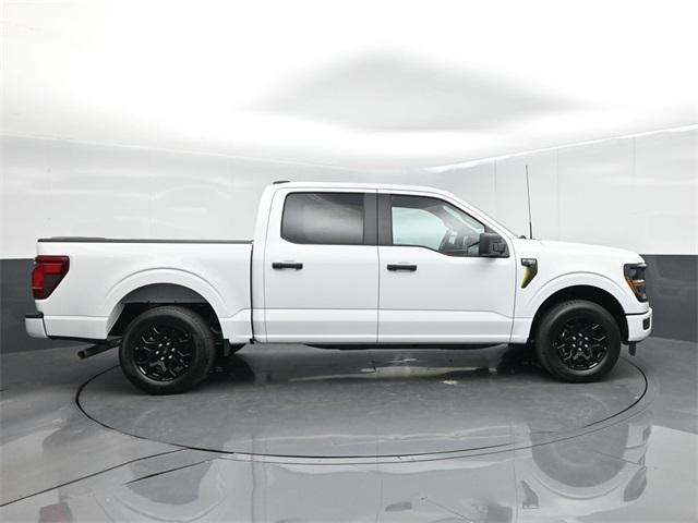 new 2025 Ford F-150 car, priced at $42,159