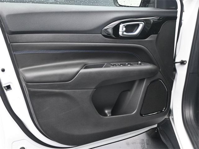new 2025 Jeep Compass car, priced at $25,334