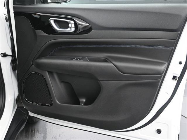 new 2025 Jeep Compass car, priced at $25,334