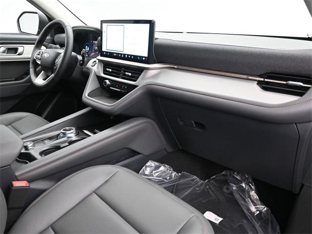 new 2025 Ford Explorer car, priced at $42,338
