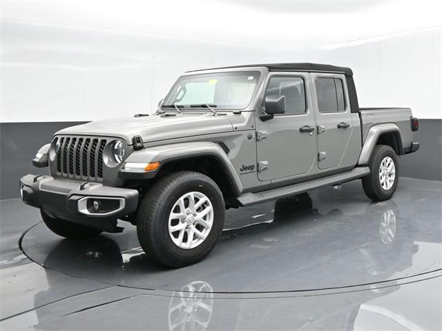 new 2023 Jeep Gladiator car, priced at $40,011