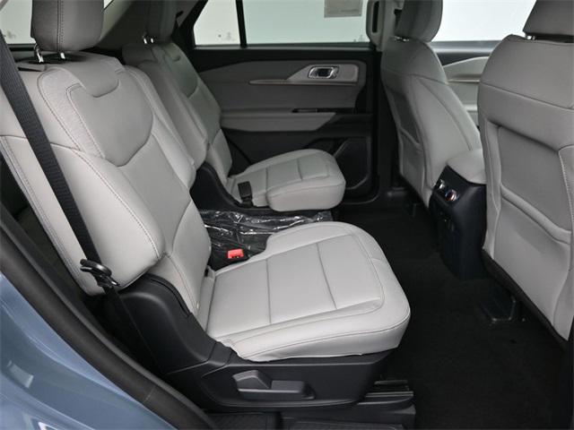 new 2025 Ford Explorer car, priced at $42,061