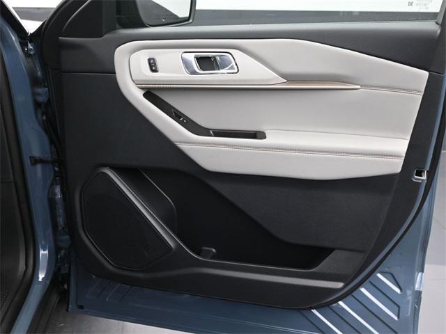 new 2025 Ford Explorer car, priced at $42,061