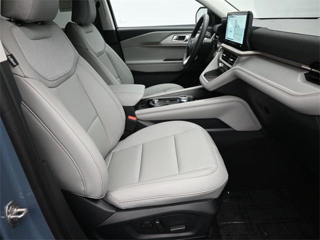 new 2025 Ford Explorer car, priced at $42,061