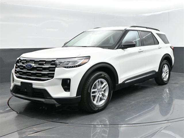 new 2025 Ford Explorer car, priced at $43,193