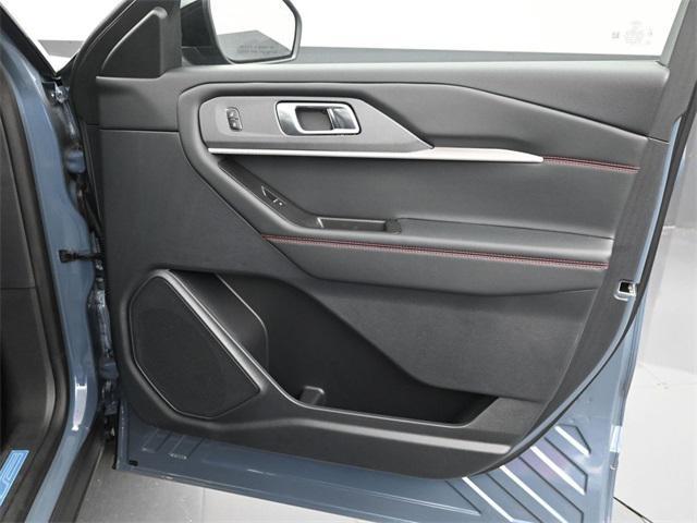 new 2025 Ford Explorer car, priced at $51,055