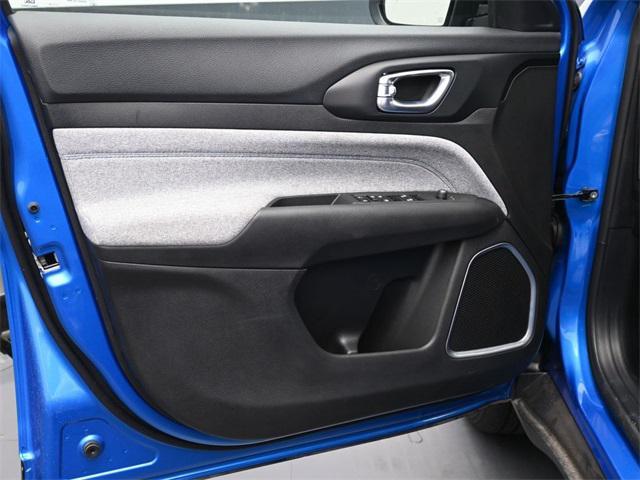 new 2025 Jeep Compass car, priced at $25,223