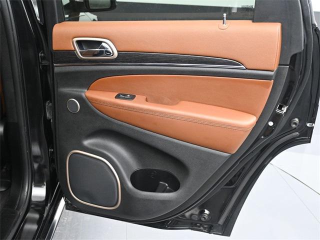 used 2016 Jeep Grand Cherokee car, priced at $17,448